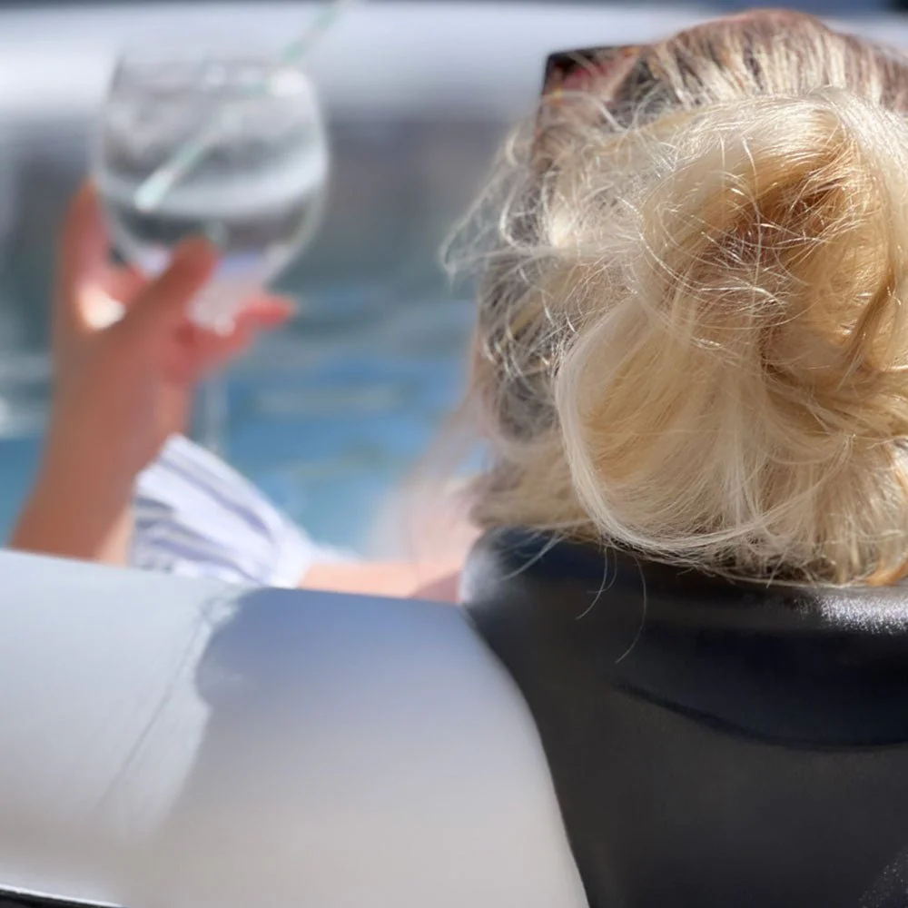 Comfort Pack | 2 Drinks Holders, 4 Head Rests - Image 4